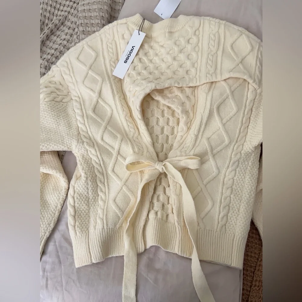 Vigoss Cream Cable Knit Sweater - Picture 2 of 4